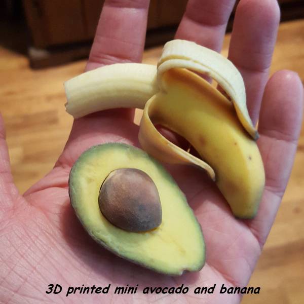 avocado - 3D printed mini avocado and banana