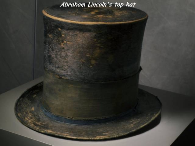 fun pic annie leibovitz abraham lincoln - Abraham Lincoln's top hat