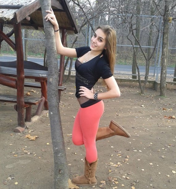 30 Times Yoga Pants Made The World More Beautiful