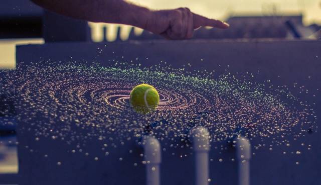 tennis ball spinning
