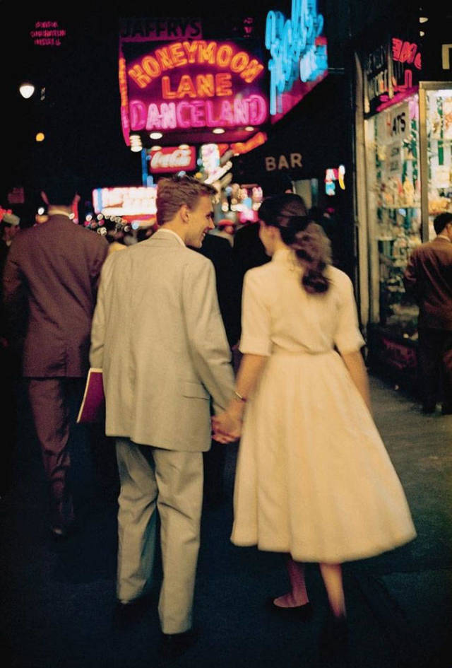 Young Couple On A Date In New York City (1957)