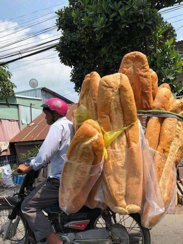 These giant baguettes