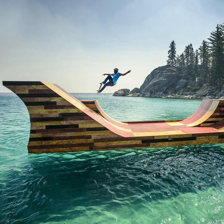 Floating skate ramps