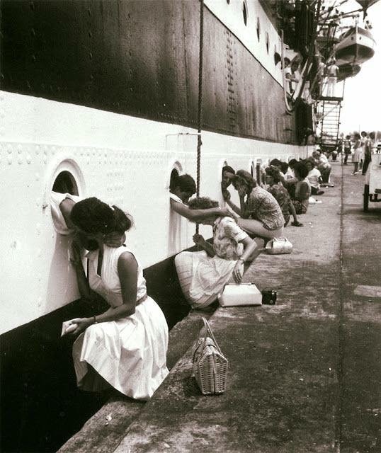 WW2 Kiss goodbye photo