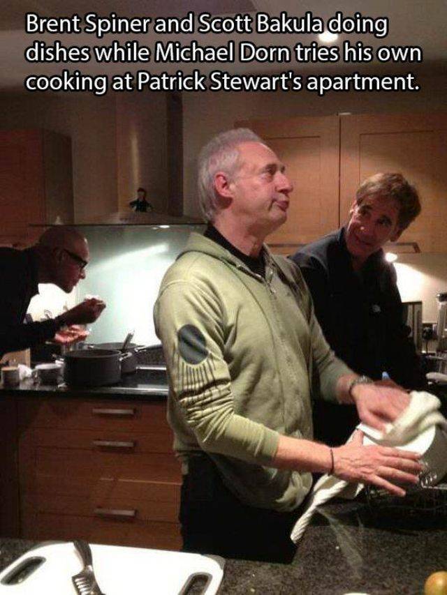 patrick stewart cooking - Brent Spiner and Scott Bakula doing dishes while Michael Dorn tries his own cooking at Patrick Stewart's apartment.
