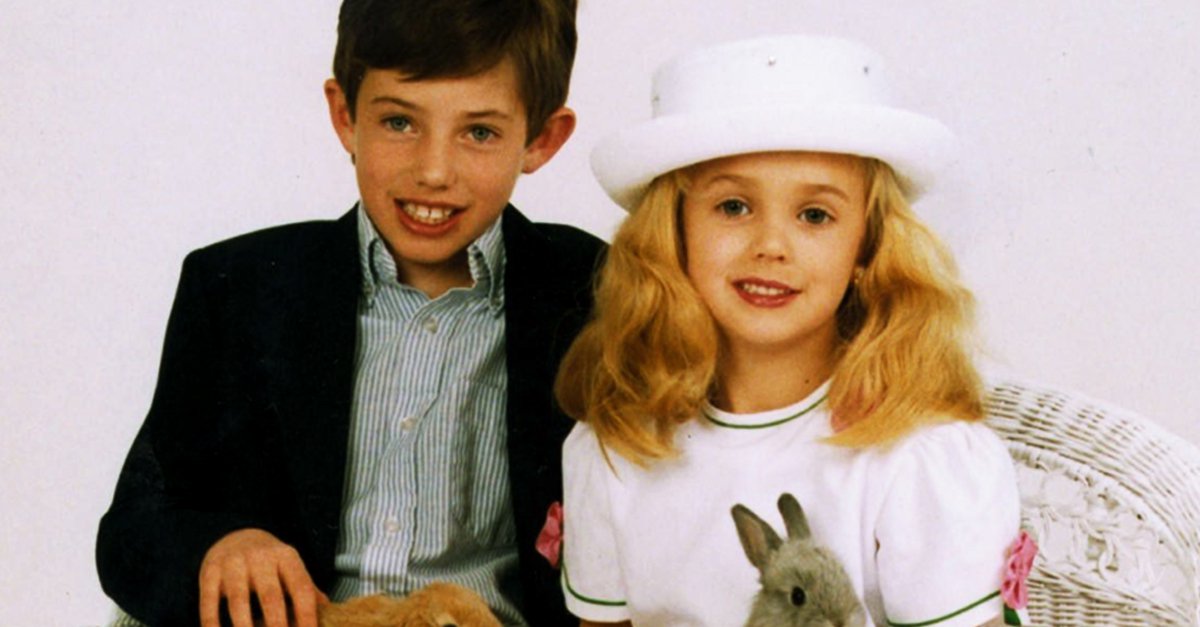 Six-year-old JonBenét lived with her family in Boulder, Colorado: her mother, Patsy, her father, John, and her older brother Burke, who was nine at the time of the murder.