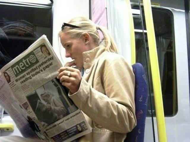 glitch woman spotted yesterday reading today's paper - metre Woman spottedysaterday reading todays paper