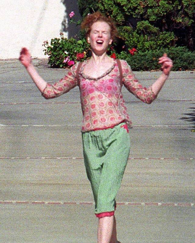 Nicole Kidman leaving her attorney after her divorce with Tom Cruise