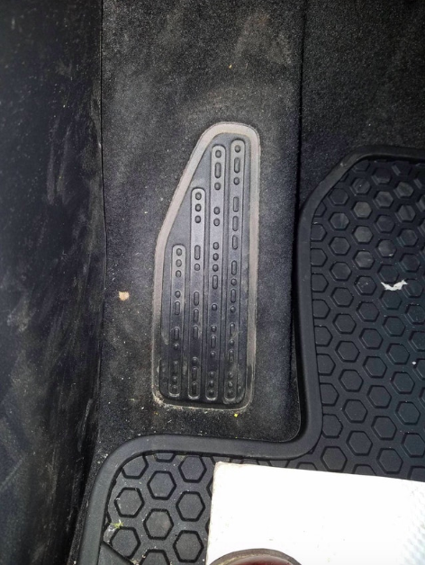 This right here is a Jeep’s footrest. Still confused as to the hidden message? That’s because it says, “sand, snow, rivers, rocks” in Morse code!