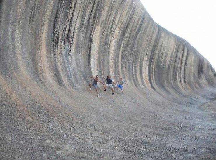 fascinating photos - wave rock