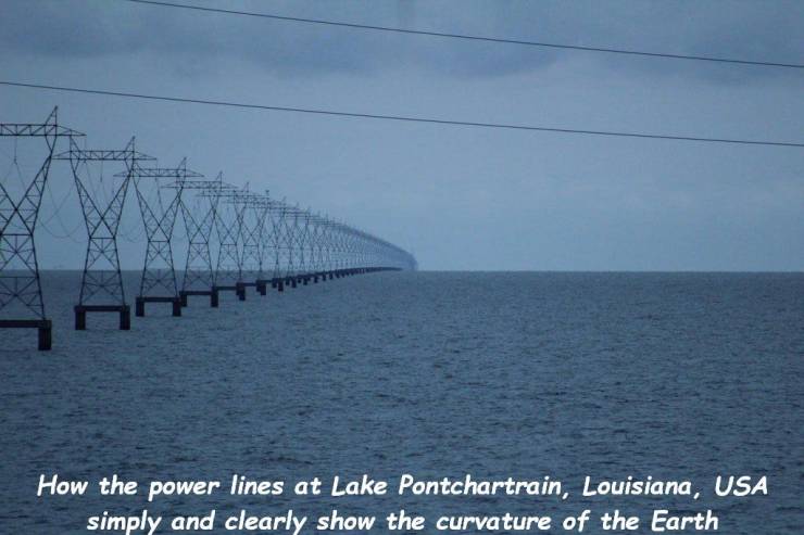 water resources - How the power lines at Lake Pontchartrain, Louisiana, Usa clearly show the curvature of the Earth