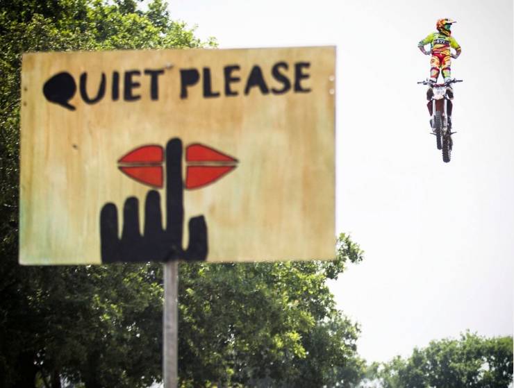 sign - Quiet Please