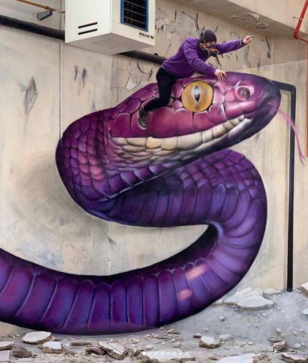snake graffiti