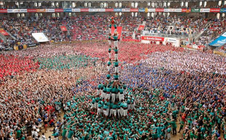 castell human tower - atra