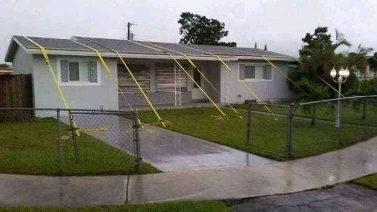 hurricane florence straps on house