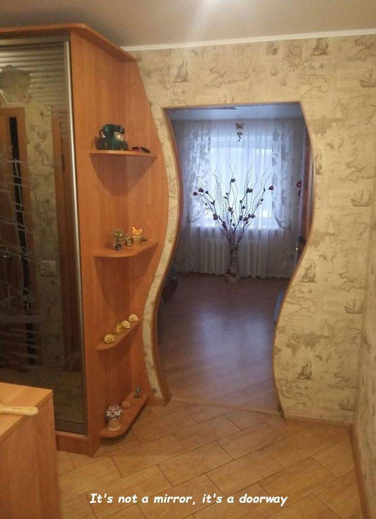 room - It's not a mirror, it's a doorway