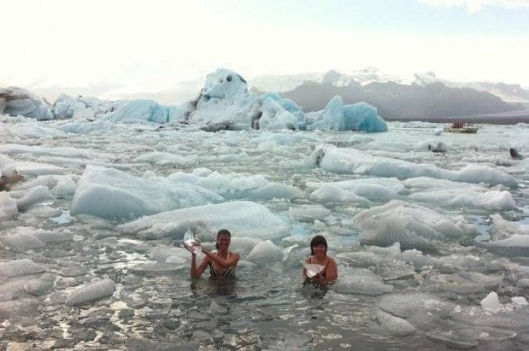 iceland ice bathing