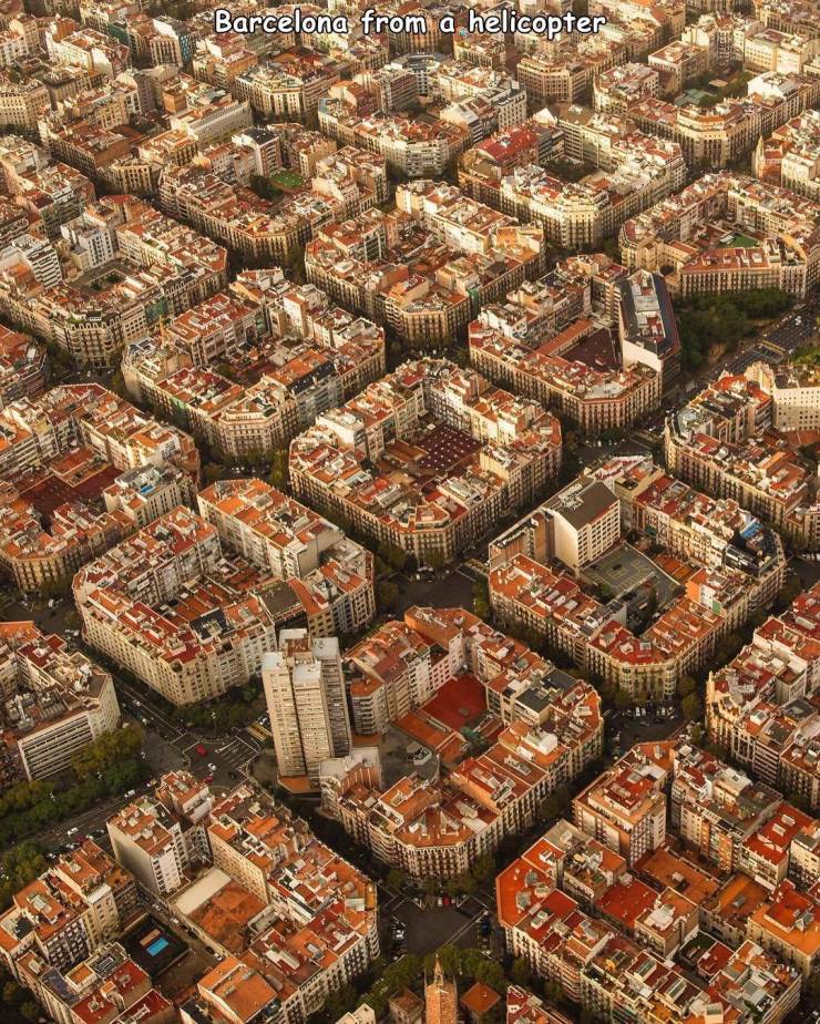 barcelona aerial shot - Barcelona from a helicopter Seks Hower 1