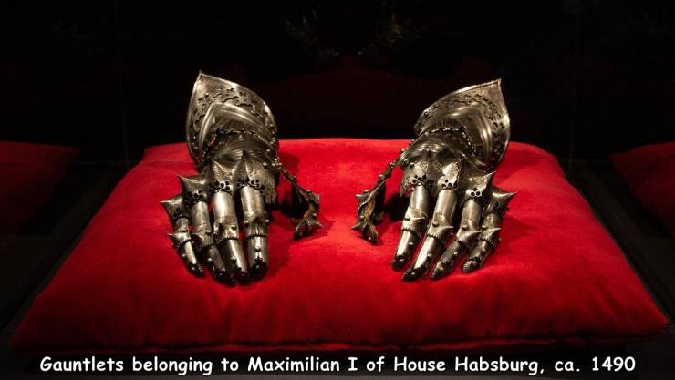 Glove - Gauntlets belonging to Maximilian I of House Habsburg, ca. 1490