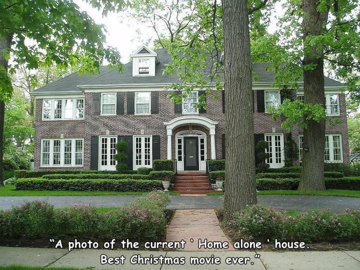 home alone house - Be HIllu Ehl "A photo of the current Home alone. house. Best Christmas movie ever."