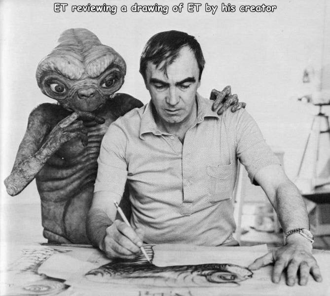 cool pics - rob tyner - Et reviewing a drawing of Et by his creator 100