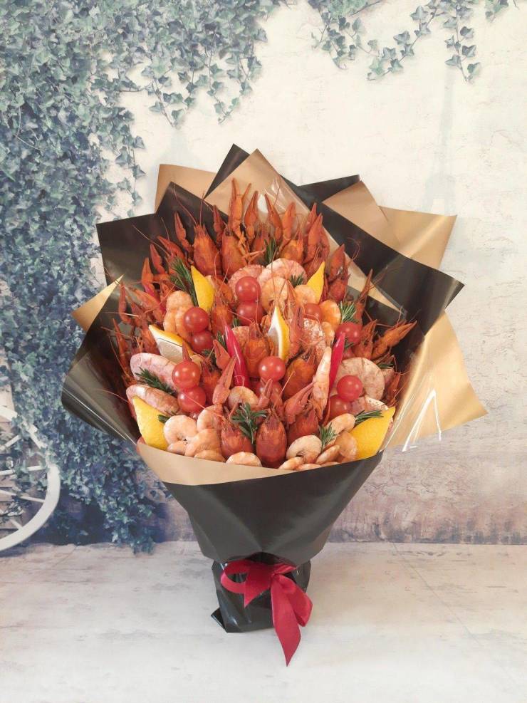 cool pics - shrimp bouquet of flowers