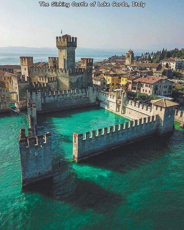 castle sirmione italy - The Sinking Castle of Lake Garda, Italy Tsjijitet 13 T. 15 Utitti