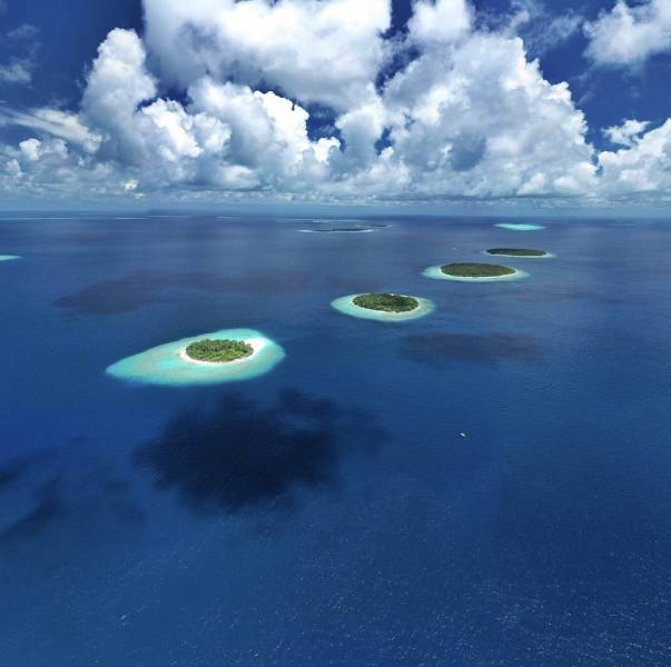 floating islands maldives
