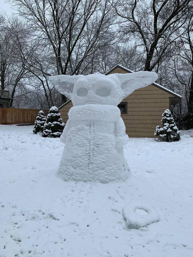 snow man baby yoda