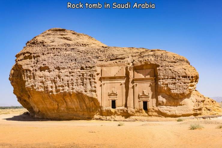 mada'in saleh - Rock tomb in Saudi Arabia