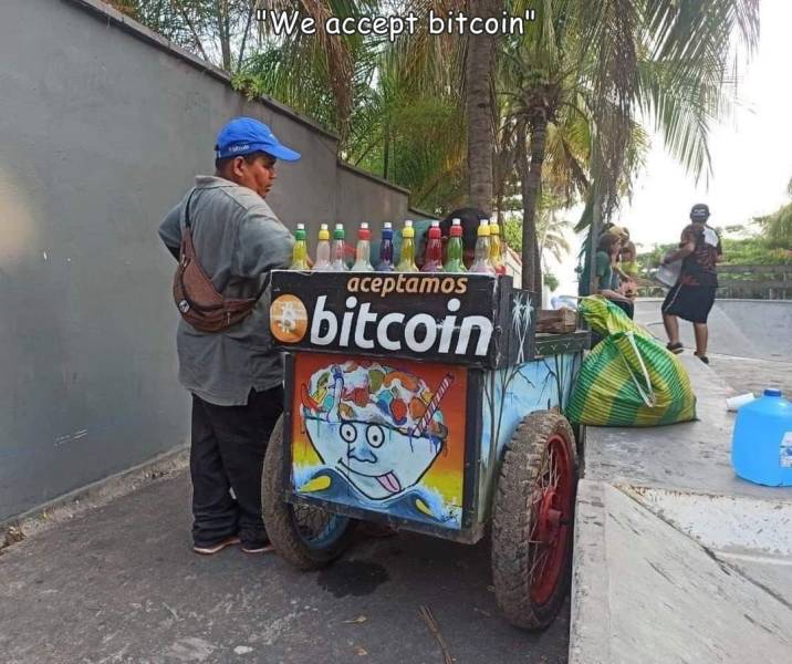 funny pics - funny memesBitcoin - We accept bitcoin" aceptamos bitcoin