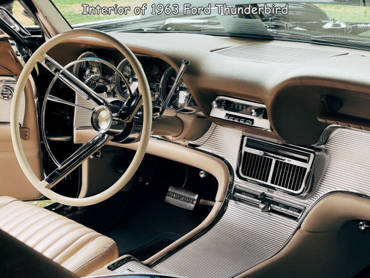funny photos - steering wheel - Interior of 1963 Ford Thunderbird Eu Powere