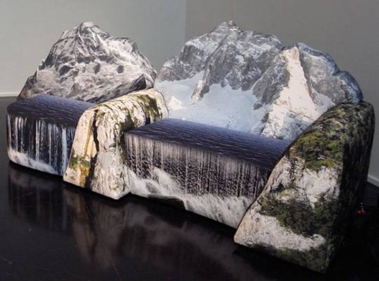 funny photos - mountain couch