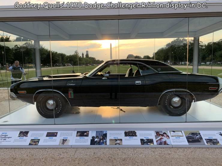 fun randoms - cool photos - full size car - Godfrey Qualls 1970 Dodge Challenger RT on display in Dc. In Dod dow Tse To w 30