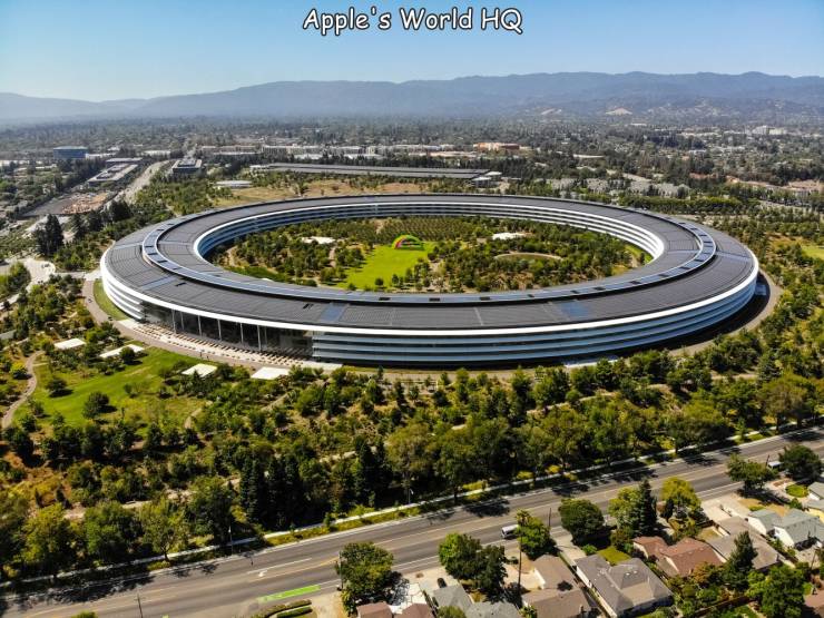 cool and funny pics - apple park - Apple's World Hq