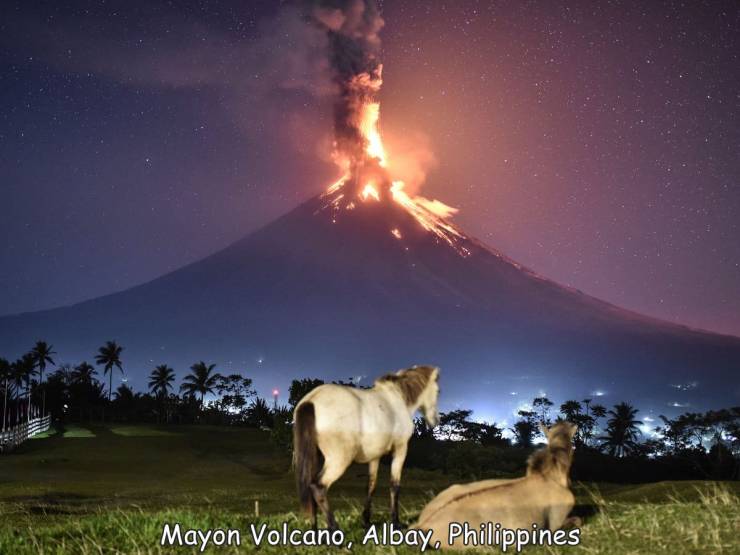 cool and funny pics - volcano philippines