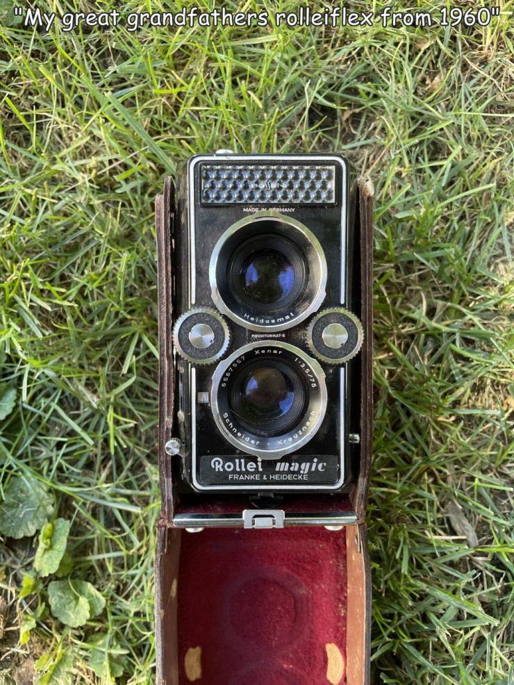 cool and funny pics - grass - "My great grandfathers rolleiflex from 1960" Made In Many xenar 66755 $erse Schneider Kreuzno Rollei magic Franke & Heidecke
