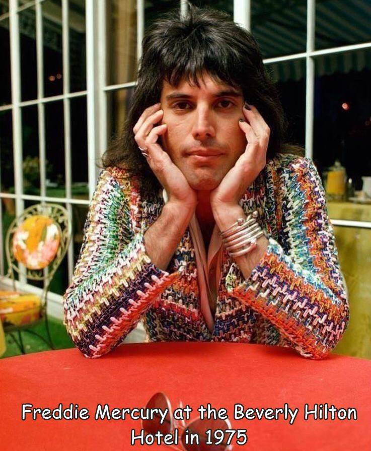 freddie mercury andrew kent - Freddie Mercury at the Beverly Hilton Hotel in 1975