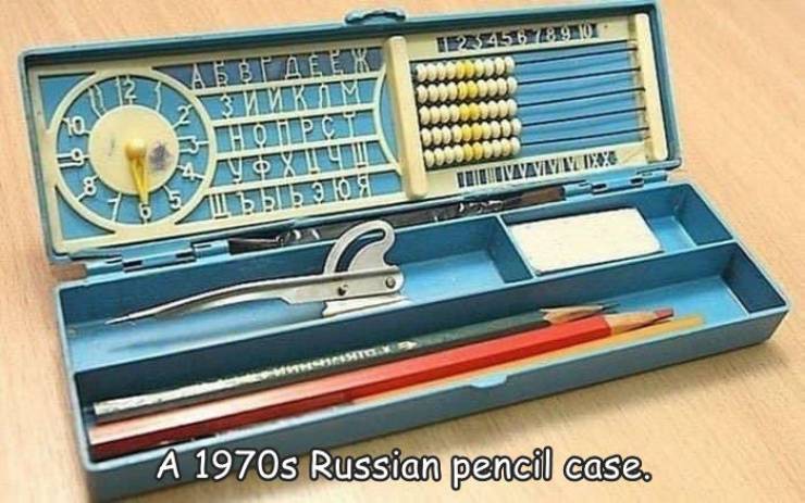 cool and interesting random pics -  pencil case ussr - 15 456 397 DOW90909 Goccccccc Ho na 0909090 outlet TUVAVAWMI1226 ; . A 1970s Russian pencil case.