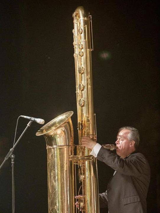 funny photos - fun randoms - subcontrabass saxophone