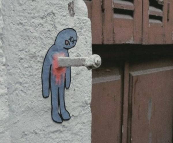 funny photos - clever graffiti art - 0