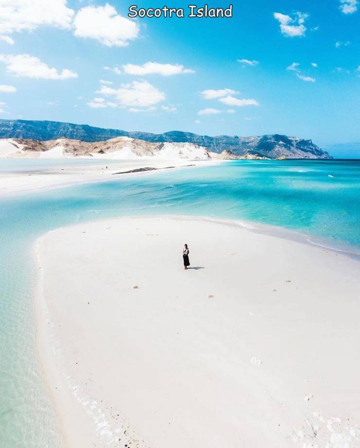 funny photos - shore - Socotra Island