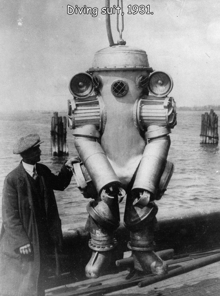 harry l bowdoin diving suit - Diving suit, 1931.