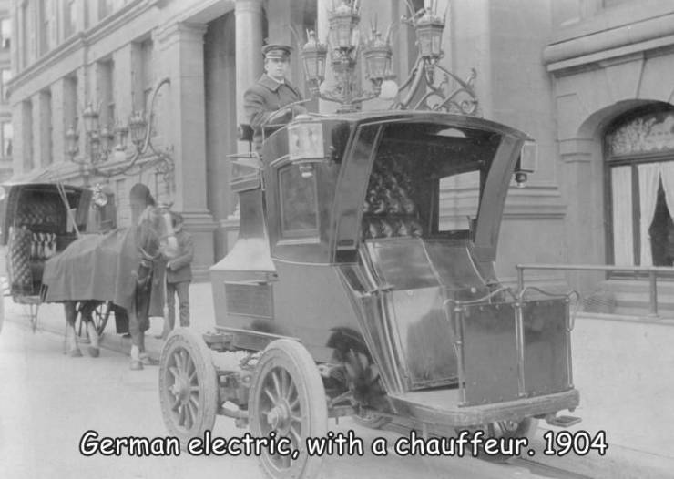 fantastic photos - henry hale bliss - German electric, with a chauffeur. 1904