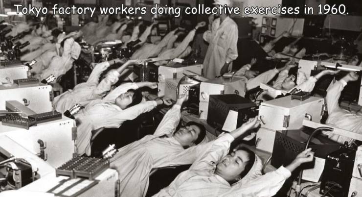 fun randoms - women in the workplace 1960 - Tokyo factory workers doing collective exercises in 1960.