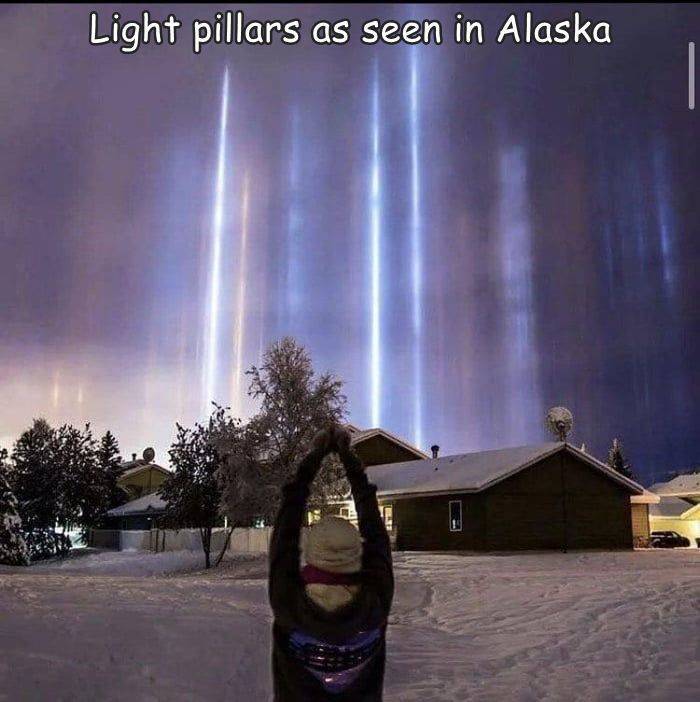 alaska light pillars - Light pillars as seen in Alaska