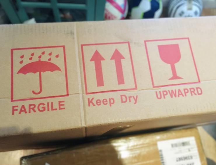 fun randoms - funny photos - create - 11 Upwaprd Keep Dry Fargile