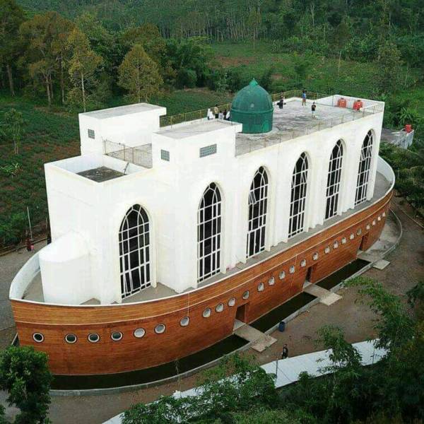 fun randoms - mosque inspired by ark in indonesia