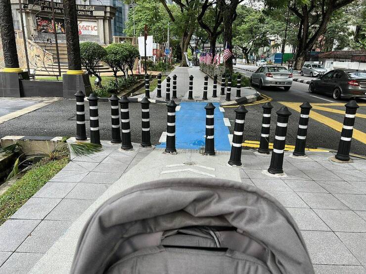 daily dose of randoms - Pedestrian - At Felanc Malisia 1 Malaysia Centre Matic
