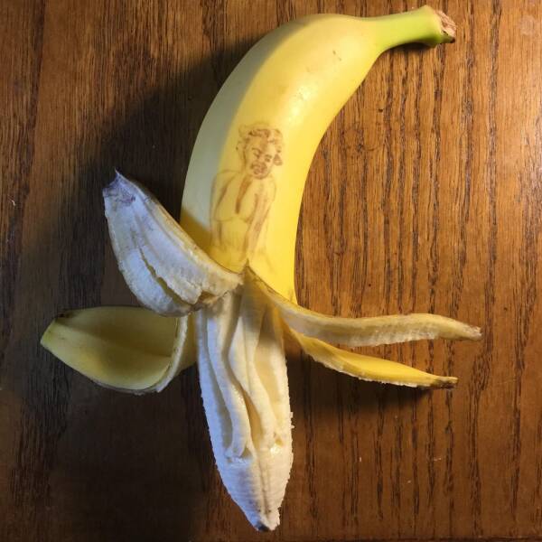 daily dose of randoms - banana
